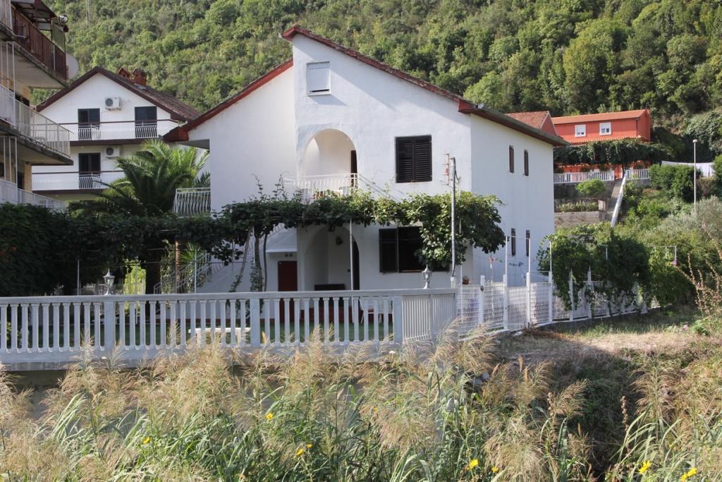 Guesthouse Djurisic Herceg Novi Esterno foto